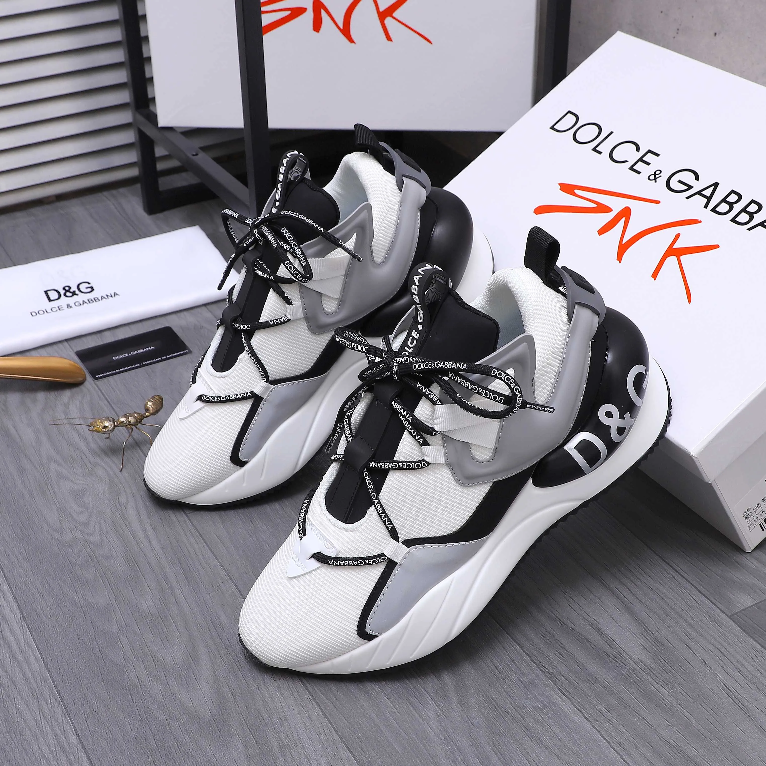 Men's shoes 💰540 Product trademark: DG (Dolce & Gabbana) couple's casual shoes Regular size: 36-46 Product materials: Selected fly woven breathable upper, mesh lining, cowhide insole, original outsole